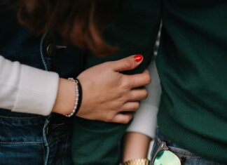4 Signs That You're In Love With Him