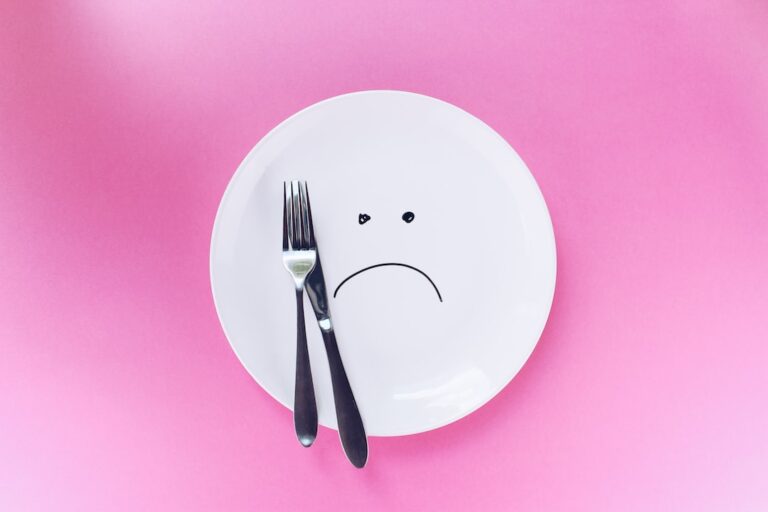 What is emotional hunger? How can we prevent eating too much?